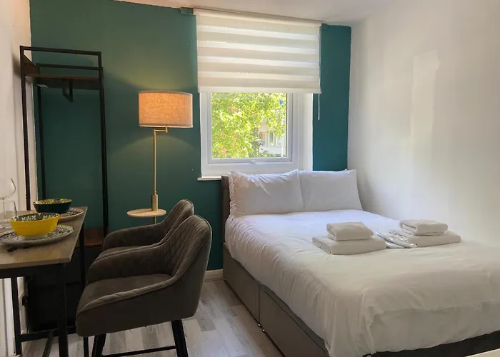Modern Studio Flat In Central London